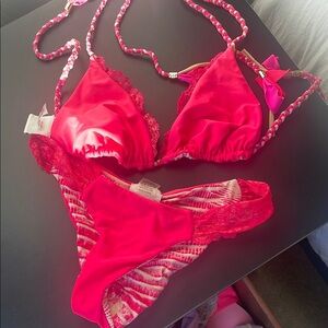 Beach Bunny bikini set
